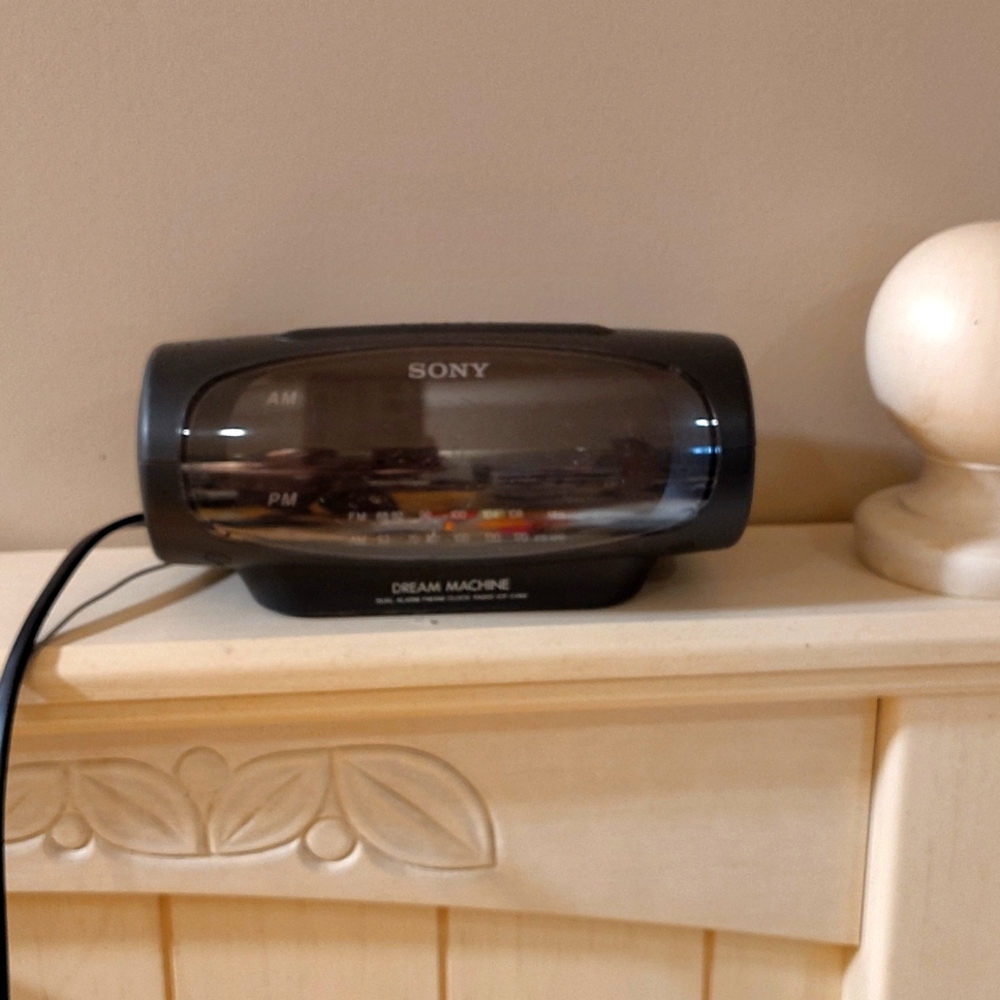 VTG Sony Dream Machine Clock Radio ICF-C490